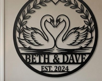 Decoración de pared metálica personalizada con pareja de cisnes, letrero personalizado con nombre para bodas, decoración de pared para aniversarios, decoración de pared romántica para el dormitorio.
