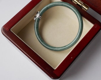 Natural Color Forest Green Certified Grade A Jade Bangle Bracelet, Sizes 52–60mm, Traditional Good Luck Gift