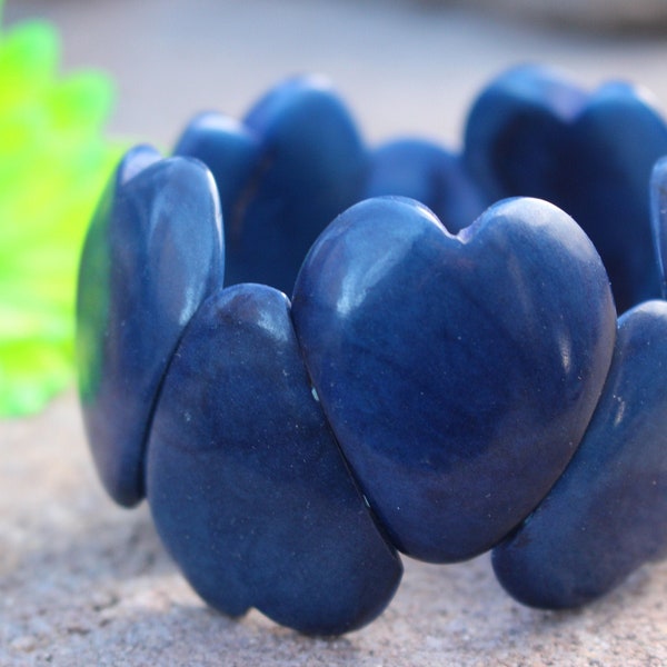 Eco-friendly bracelet, Sustainably made bracelet, Tagua bracelet, Heart-shaped bracelet, St. Valentine's eco-friendly gift for women