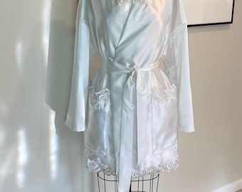 Consultation: Made for you, Getting ready robe from mother’s dress, repurposed bridal