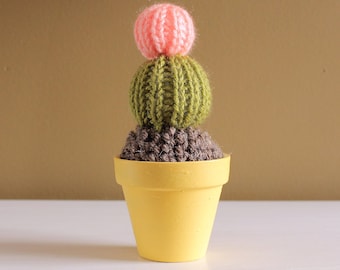 small knit cactus - yellow pot