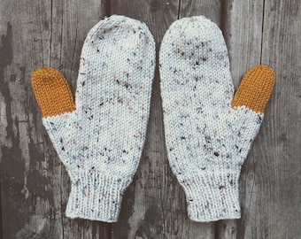 Color blocked hand knit heathered cream and mustard yellow mittens