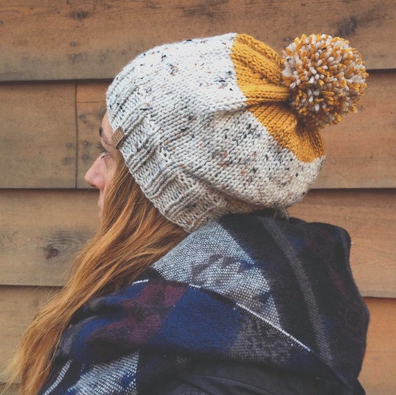 Kamloops Hat - Slouchy Style Knit Color-block Hat in Cream  display picture 2