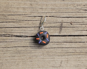 Spooky Halloween black icing donut knitting & crochet progress keepers charms