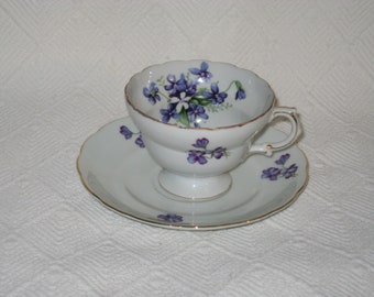 Vintage Unmarked Fine Bone China Tea Cup and Saucer Set Purple Violet Pattern