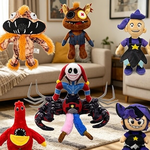 Könnte beinhalten: Eine Sammlung farbenfroher Plüschtiere mit verschiedenen monsterartigen Designs. Die Spielzeuge weisen unterschiedliche Formen, Größen und Farben auf, darunter Orange, Braun, Rot, Blau und Lila. Einige Spielzeuge haben gestickte Details, andere einzigartige Gesichtsmerkmale.
