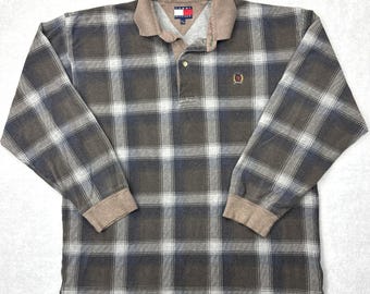 Camisa polo vintage Tommy Hilfiger para hombre, color marrón a cuadros, manga larga, talla mediana, con escudo.