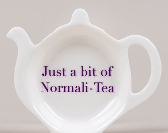Edición Púrpura Sólo un poco de bolsa de té "Normali-Tea" ordenada, descanso de cucharadita, descanso de cuchara, soporte de bolsita de té, regalo punny, regalo de inauguración de la casa
