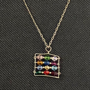 Plaque de poitrine fine remplie d&#39;or 14 carats de collier en cristal Aaron Swarovski