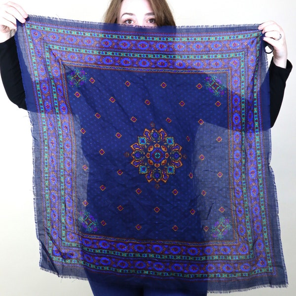 Vintage Arabesque Square Headscarf /Azul marino y verde Micro Print Classic Professional Vibes / Academia Style Gift for her / 30x30 pulgadas