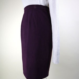 90's Dark Purple Fitted Wiggle Pencil Skirt / Dark Academia Fall Witchy Secretary Skirt / Women's Size Small to Medium / 28 Inch Waist image 4