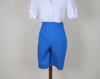 Pantalones cortos ajustados de estilo vintage de los años 60 en color azul cielo, estilo bermuda / Talla pequeña