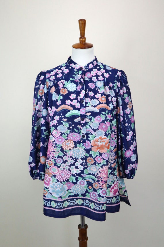 70's Blue Dahlia Floral Tunic Top / Sheer Lightwe… - image 5