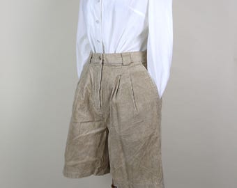 90's Beige Tan Corduroy Wide Leg Shorts / Size Medium