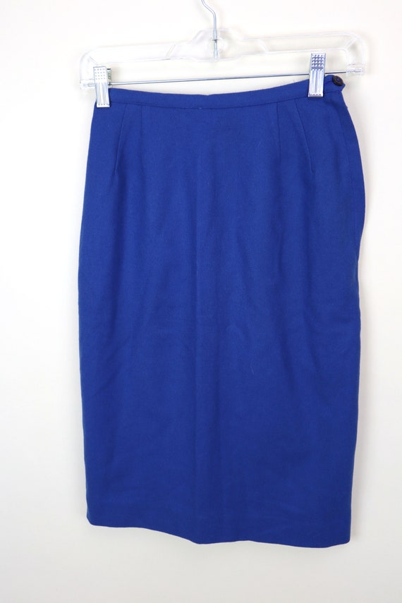 50's Vintage Royal Blue Pencil Skirt / Fitted Sec… - image 2