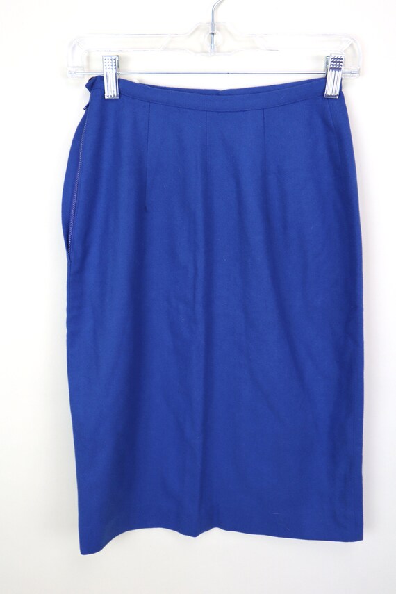 50's Vintage Royal Blue Pencil Skirt / Fitted Sec… - image 5