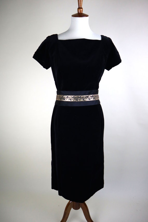 Vintage 50's Onyx Velvet Wiggle Dress / Johnny He… - image 3