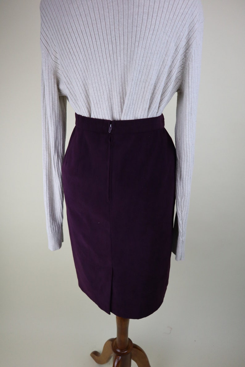 90's Dark Purple Fitted Wiggle Pencil Skirt / Dark Academia Fall Witchy Secretary Skirt / Women's Size Small to Medium / 28 Inch Waist image 6