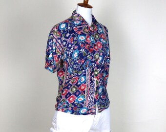 80's Vintage Blue Arabesque Floral Casual Button Down Summer Shirt / Size Small Medium