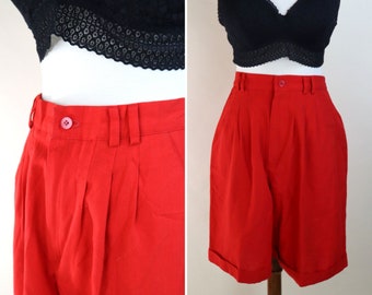 90’s Red High Waist Pleated Shorts / Adventurecore Safari Summer Shorts /Size Medium / 28 Inch Waist