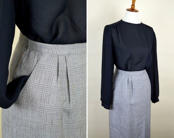 80's Black and White A-line Plaid Secretary Skirt / Houndstooth Print / Size Medium to Large / 32 Inch  Waist