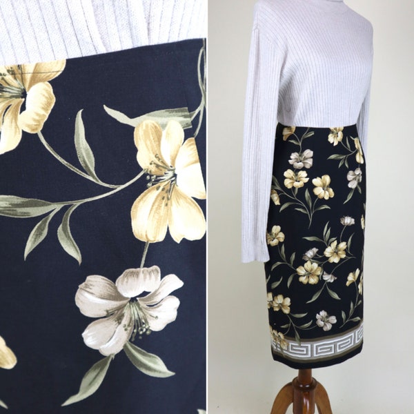 90's Vintage Black Floral Business Casual Pencil Secretary Skirt /  In Studio / Size Small