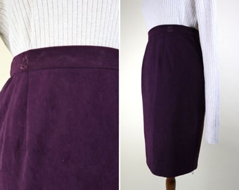 90's Dark Purple Fitted Wiggle Pencil Skirt / Dark Academia Fall Witchy Secretary Skirt  / Women's Size Small to Medium / 28 Inch Waist