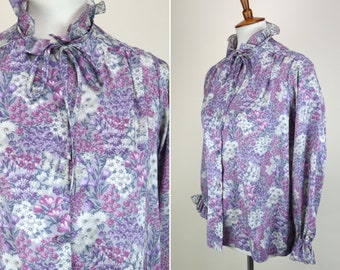 70's 80's Romantic ruffled Floral Secretary Blouse / Long Sleeve Lavender Dress Shirt/ Bow Tie / Cottagecore Whimsy / Size Small