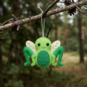 Digital PDF Grasshopper Sewing Pattern, Felt Insect Ornament Tutorial, Easy Hand Sewn Bug Craft Template, Front Facing Nursery Garland Decor