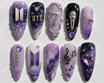 BTS Arirang Album Press On Nails | 2026 Comeback Medlemsnamn Konst | Lila Vita Silver K-pop Naglar | OT7 Reunion Lösnaglar