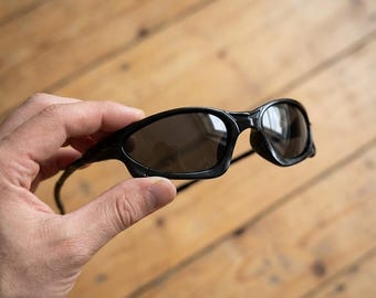 Black Polarized Wrap Sunglasses, Y2K Korean Streetwear Shades, Retro Sport Eyewear, Vintage Grunge Skater Glasses UV400