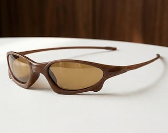 Brown Y2K Wrap Sunglasses, Gorpcore Outdoor Shades, Vintage Sport Eyewear, Retro Shield Glasses, Unisex Fashion Sunglasses