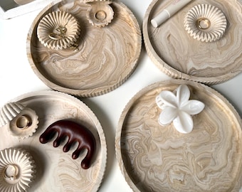 Juego de bandejas decorativas acanaladas / Bol con volantes y plato de concha / Decoración para el hogar Jesmonite hecha a mano / Color personalizado