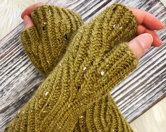 Knitting Pattern - Incarcerous, PDF digital download, hp inspired, magical fingerless gloves, gauntlets, textured no cables advanced