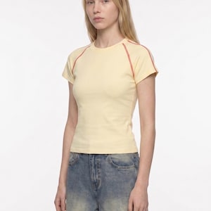 Contrast Stitch Baby Tee Women | Fitted Crew Neck T-Shirt | Raglan Seam Detail Top | Y2K Slim Fit Tee | Aesthetic Cotton Top