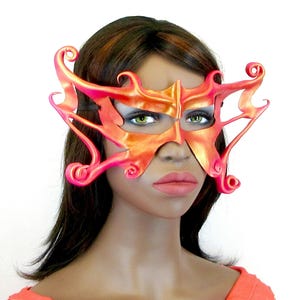 Leather Fairy Mask, Dark Pink and Iridescent Gold with Spiral Horns, Fae Halfmask with Cutouts, Lightweight Handmade Festival Eyemask