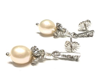 Simplicity Pearl Drop Earrings, sterling silver pearl earrings, pearldrop earrings, pear shaped pearl