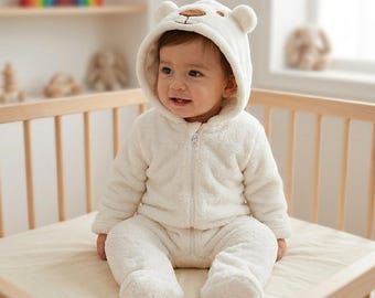 Mono de forro polar con capucha de oso, traje de nieve de invierno de felpa para bebé, regalo acogedor para baby shower.