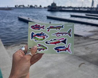 Planche d'autocollants de poissons colorés
