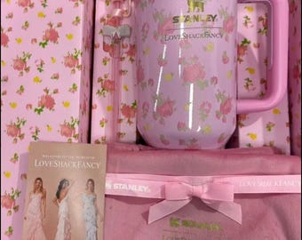 STANLEY PINK FLORAL 40oz Insulated Tumbler Gift Set | LoveShackFancy Inspired Travel Mug