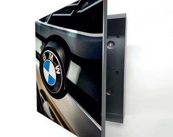Design sleutelkluisje, sleutelhouder, sleutelkastje met afbeeldingen op glas 28x32x6/5 20 haken zwart wit cadeau auto bmw metaal glas