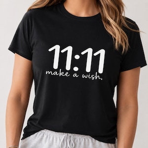 レディース 11:11 グラフィック スポーツ トップ、ミニマルな半袖ワークアウト Tシャツ