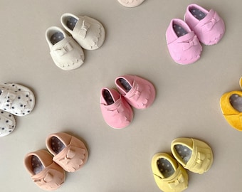 Mokassins für Minikane-, Paola Reina Gordi-, Miniland- und Mini Colettos-Puppen (34 cm) | Handgefertigte Lederschuhe für Puppen von 33–38 cm | Geburtstagsgeschenk für Kinder