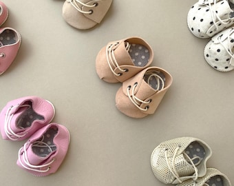 Schuhe für Minikane-, Paola Reina Gordi-, Miniland- und MiniColettos-Puppen (34 cm) | Handgefertigte Lederstiefel für Puppen (33–38 cm) | Geburtstagsgeschenk für Kinder