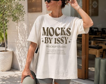 Comfort Colors 1717 アイボリー Tシャツ モックアップ、ピラティススタジオ サマーウェルネスライフスタイル Tシャツ モックアップ