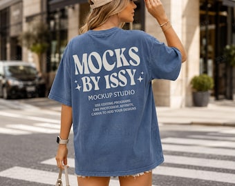 Comfort Colors 1717 デニムTシャツモックアップ、背面ビュー アーバンストリートTシャツモックアップ（オーバーサイズシャツデザイン用）