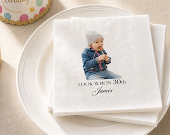 Servilletas personalizadas con foto: Servilletas de cóctel personalizadas para cumpleaños con texto y edad.