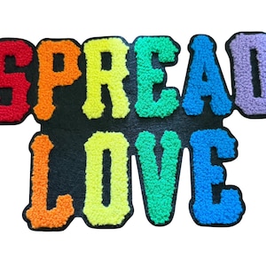 Spread Love kleurrijke grote opstrijkbare chenillepatch