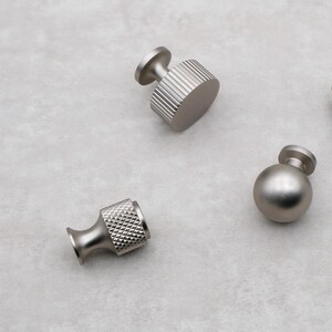 Brushed Nickel Cabinet Knobs, Solid Brass Knurled Drawer Knobs, Modern Silver Cabinet Hardware, Kitchen Dresser Pulls zdjęcie 3