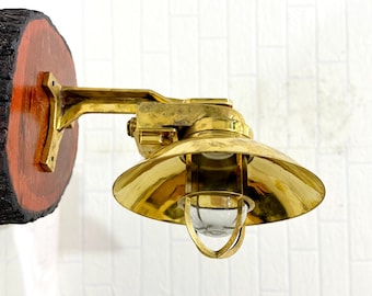 Vintage messing scheepswandlamp | Originele scheepsarmatuur voor schotten | Nautische verlichting voor kust- of strandhuis